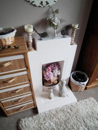 Rear Bed Fireplace