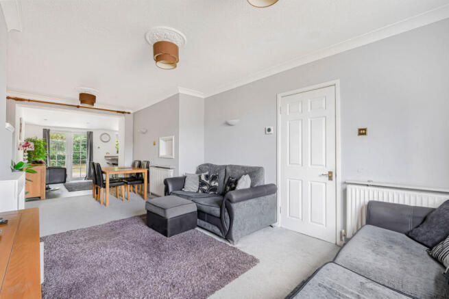 Chiltlee Close, Liphook, Hampshire photo 4