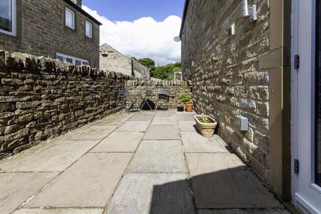 Keepers Way, Huddersfield photo 4