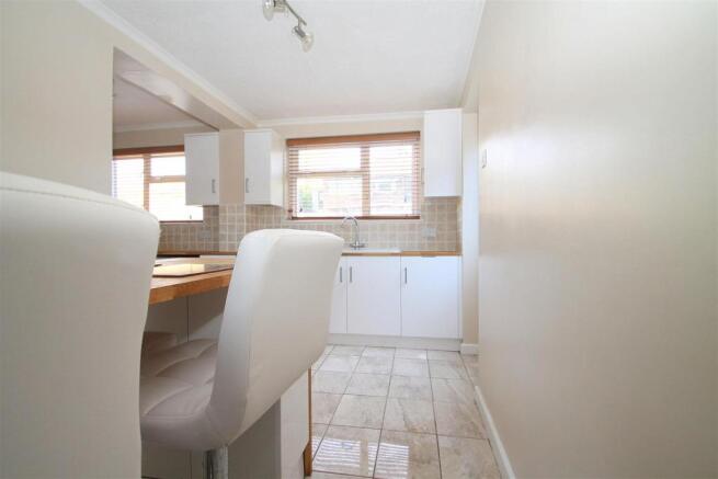 Kitchen/Breakfast Ro