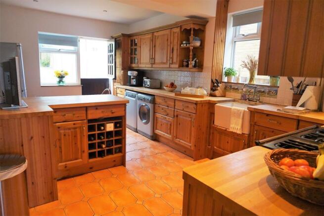 Kitchen / Breakfast