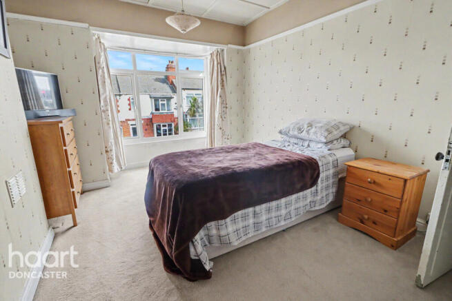 3 bed Terraced for sale Image 11