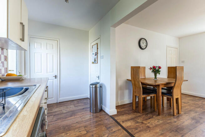 3 bed Semi-Detached for sale Image 5