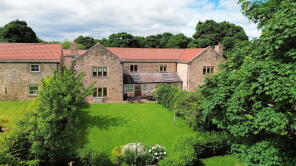 Manor Farmhouse, Manor Farm Court, Peak Lane, Hooton Levitt, Rotherham S66 8PL