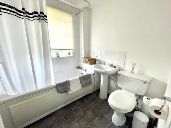 Bathroom.jpg
