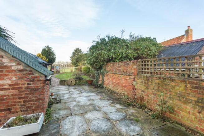 10 South View Patio.jpg
