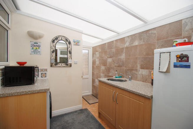 3 bed Link Detached House for sale Image 11