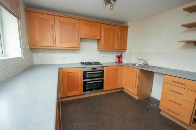 Kitchen 1.jpg