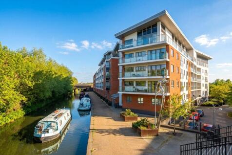 Trevithick Court, Lonsdale, Wolverton, MK12