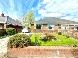 144, Broadway, Chadderton OL9 0AE
