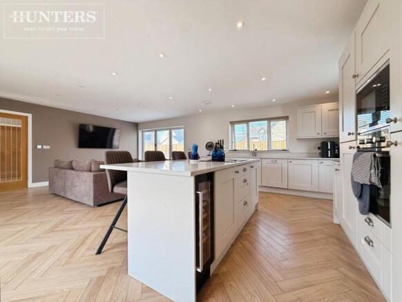 3 bed Detached Bungalow for sale Image 5