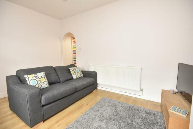 A SITTING ROOM 2 DSC