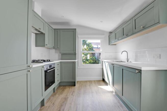 2.KITCHEN.jpg