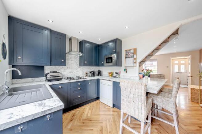 2 bed Semi-Detached for sale Image 4