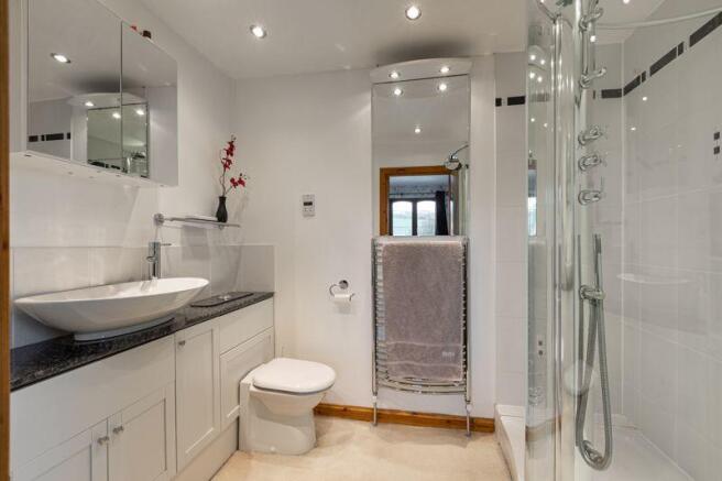 En-Suite 1