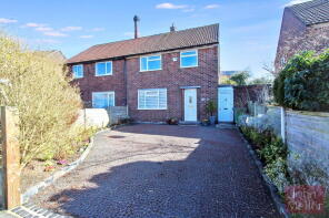 18, Knutsford Avenue, Heaton Chapel, Stockport SK4 5LQ