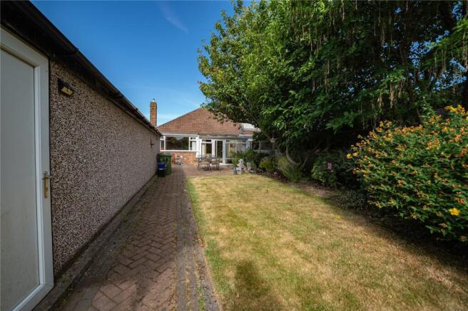 2 bed Bungalow for sale Image 8
