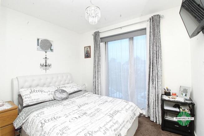 pbox-bedroom-309994.jpg