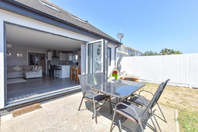 External Lifestyle Photograph