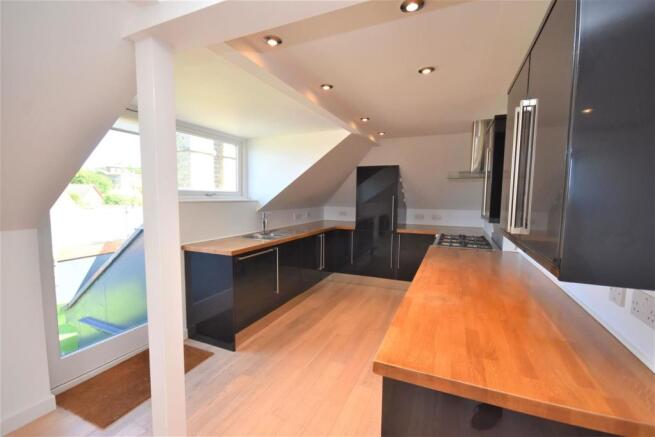 Kitchen..JPG