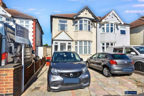 Kenilworth Gardens, Hornchurch, RM12