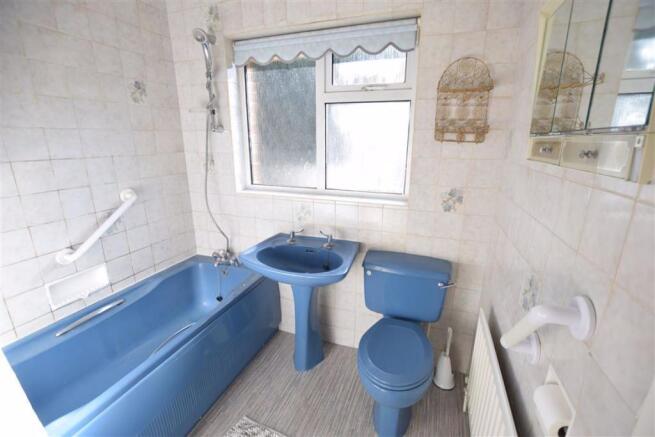 HOUSE BATHROOM