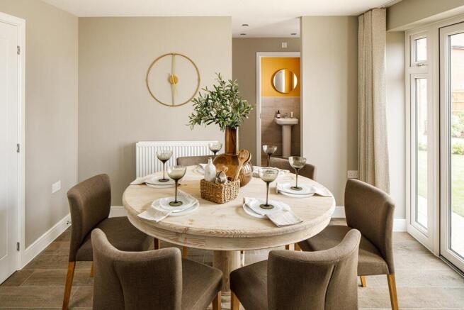 4 bed Detached for sale Image 4