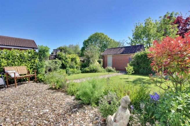 3 bed Semi-Detached for sale Image 4