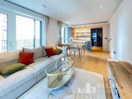 61, Reflections Apartments, Cascade Way, London W12 7SU