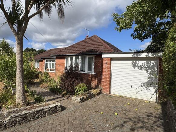 Driveway/ Garage