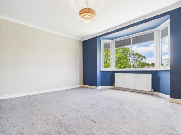 4 bed Detached to rent Image 11