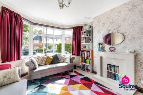 Squires Lane, London, N3
