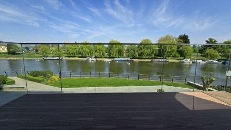 Prime River View @ Fletton Quays #luxuryapartment