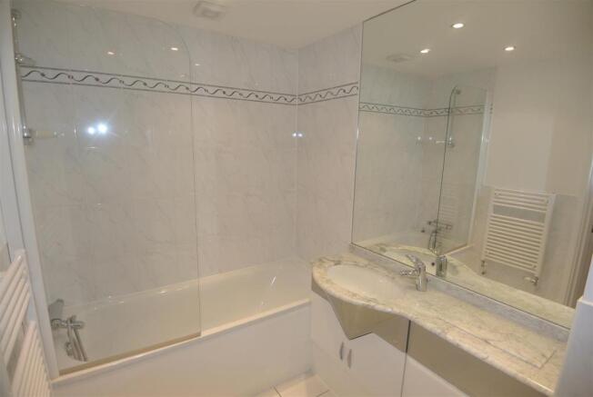 Bathroom.JPG
