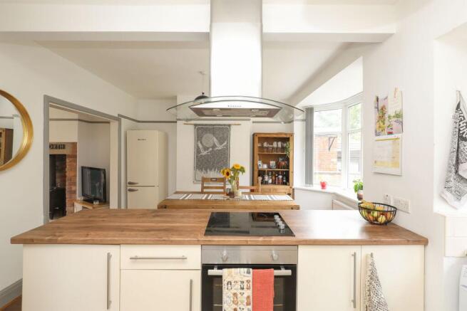 3 bed Semi-Detached for sale Image 8