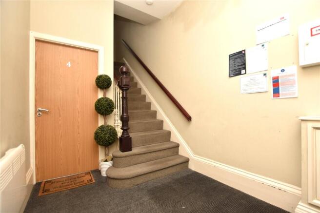 2 bed Apartment for sale Image 12