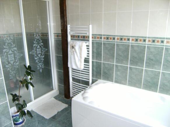 Photo 10