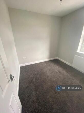 3 bed Terraced to rent Image 11