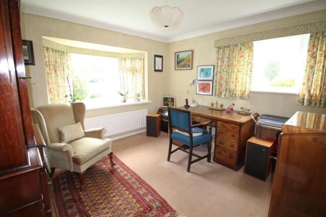 Study / Bedroom 5
