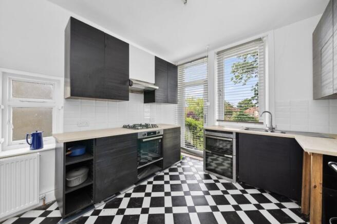 4 bed Terraced for sale Image 7
