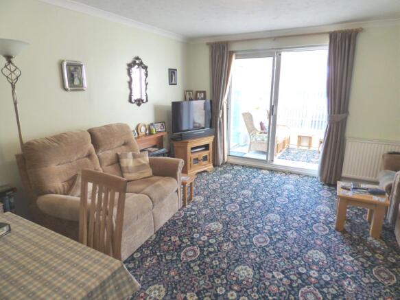 Sitting-room/dining-