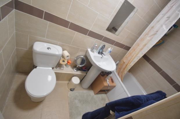 5 bed Terraced to rent Image 7