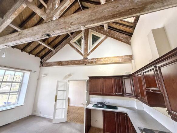 2 bed Flat for sale Image 9