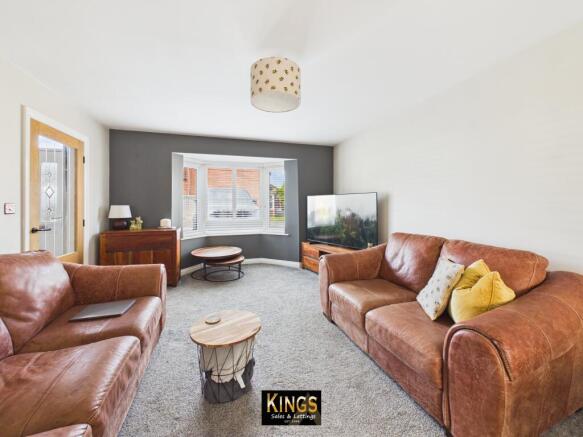 3 bed Semi-Detached for sale Image 7