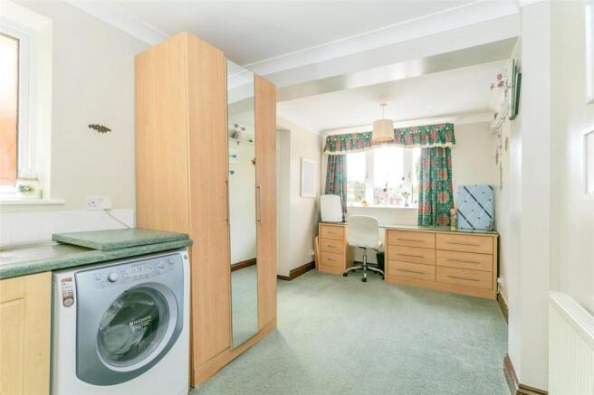 Bedroom 6/Office