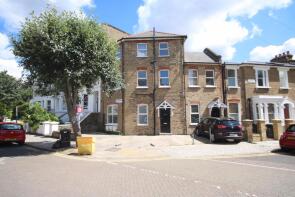 Flat D, 50, St Thomas's Road, London N4 2QQ