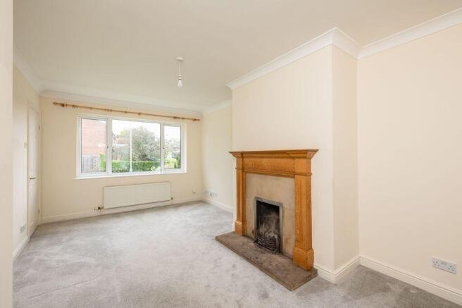 2 bed Semi-Detached Bungalow for sale Image 4