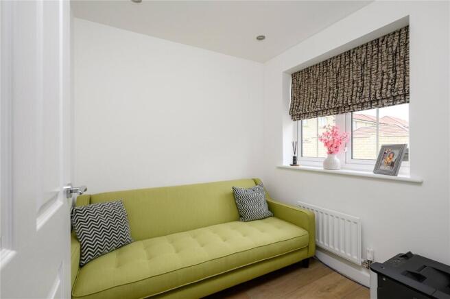 4 bed Detached for sale Image 5