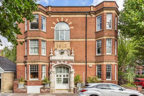 Riverview Gardens, Barnes