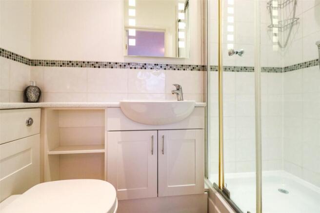 En-Suite Shower